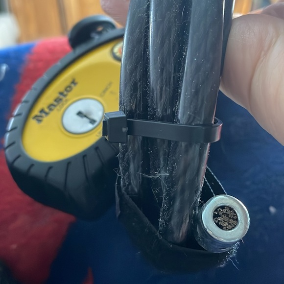 Master Lock - Picture 3 of 5